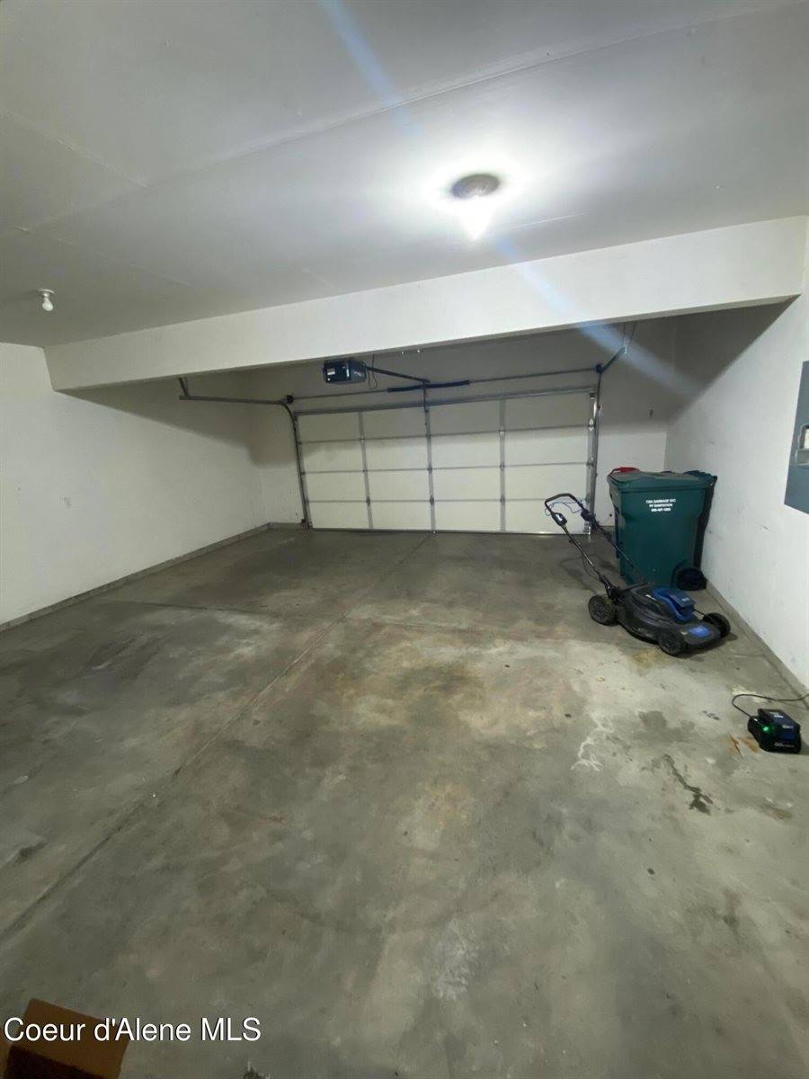 3074 West Thorndale Loop, Coeur d'Alene, ID 83815