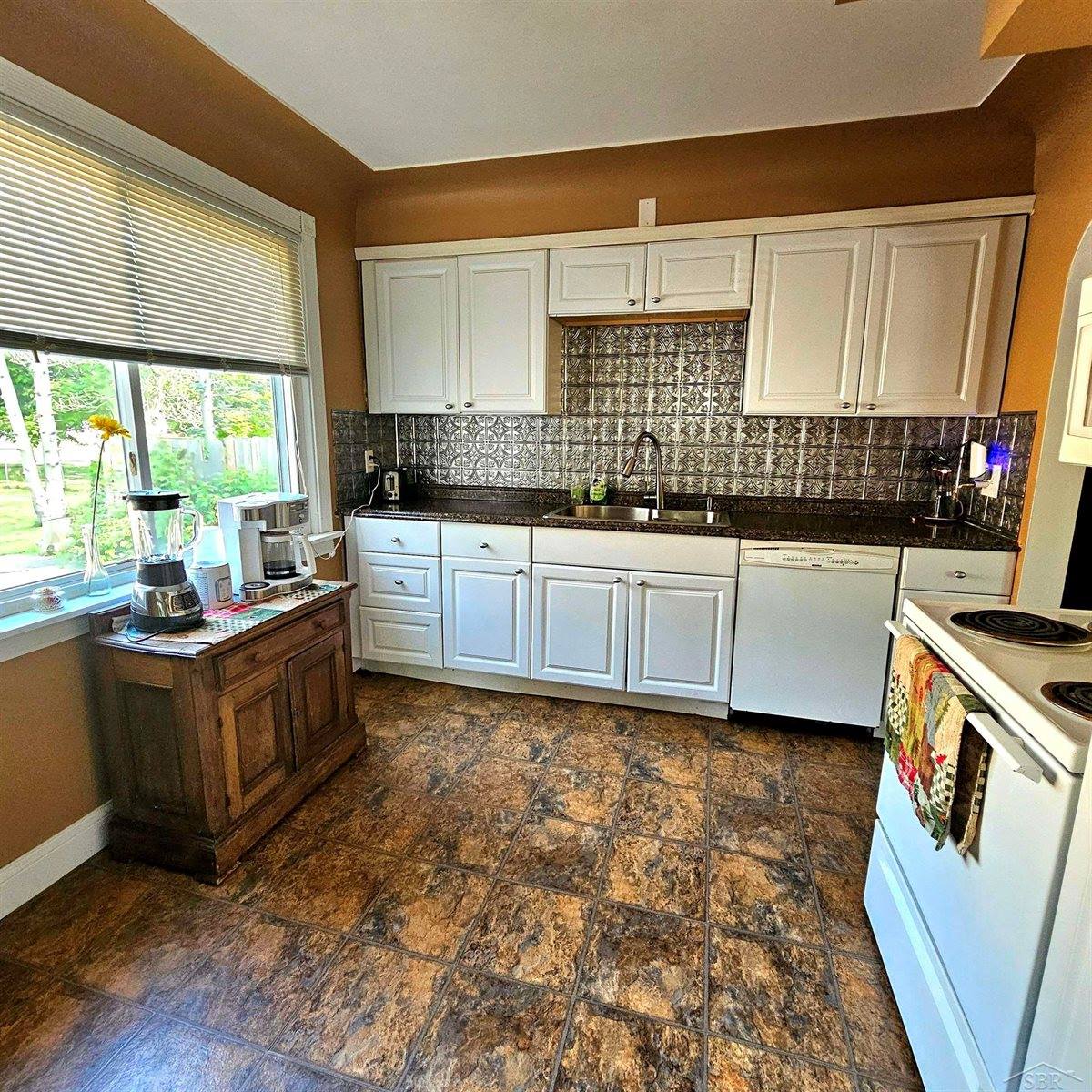1241 Pius Street, Saginaw, MI 48638