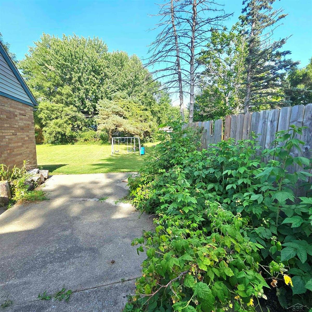 1241 Pius Street, Saginaw, MI 48638