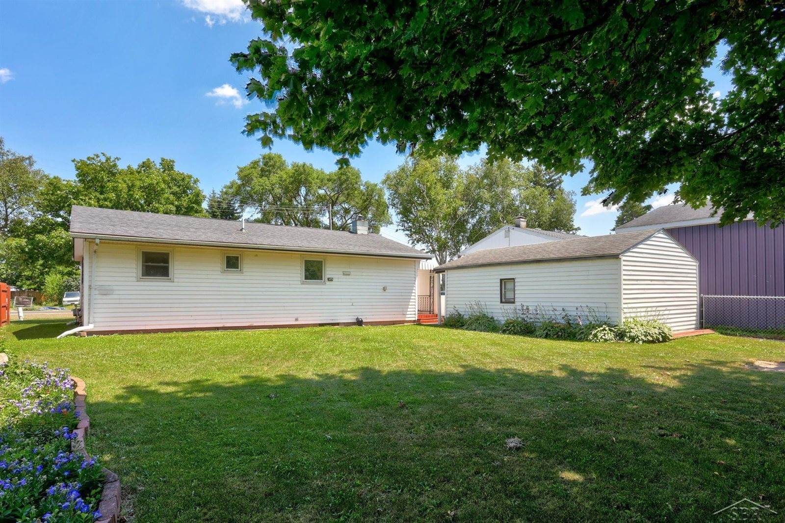 1446 S Airport Road, Saginaw, MI 48601