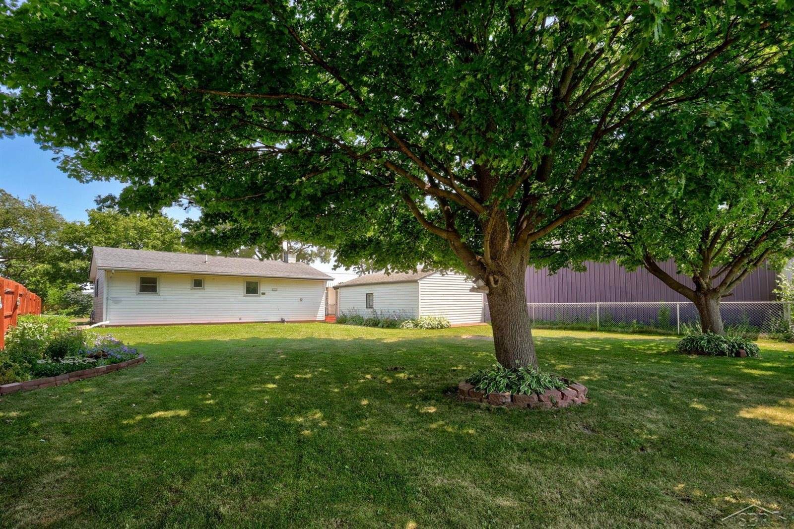 1446 S Airport Road, Saginaw, MI 48601