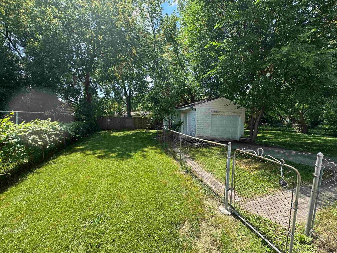 4042 Webber Street, Saginaw, MI 48602