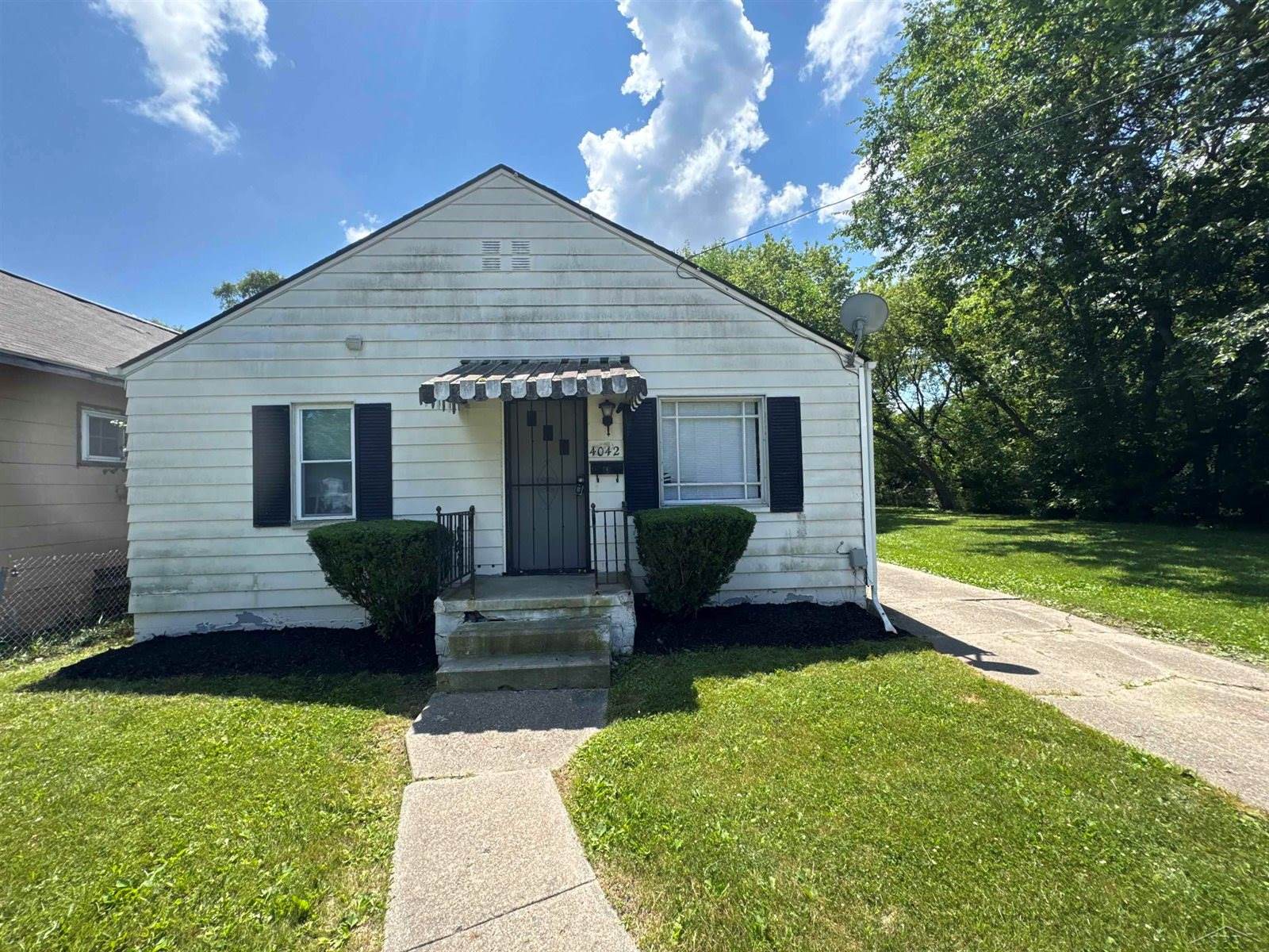 4042 Webber Street, Saginaw, MI 48602