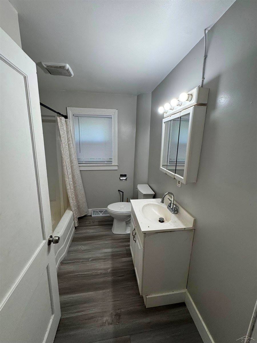 4042 Webber Street, Saginaw, MI 48602