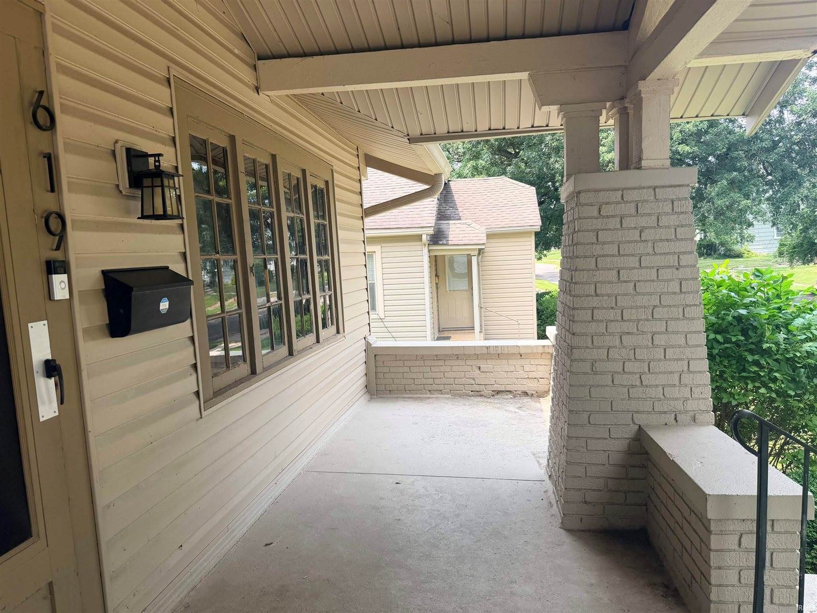 619 W Ashland Avenue, Muncie, IN 47303