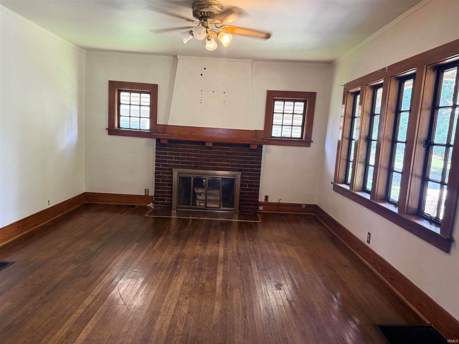 619 W Ashland Avenue, Muncie, IN 47303