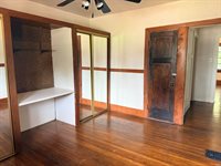 619 W Ashland Avenue, Muncie, IN 47303