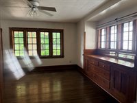 619 W Ashland Avenue, Muncie, IN 47303