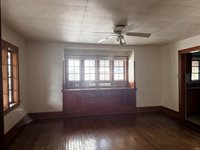 619 W Ashland Avenue, Muncie, IN 47303