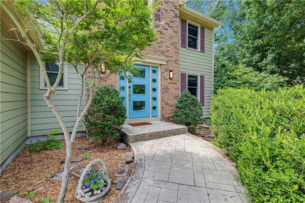 15331 West 84th Terrace, Lenexa, KS 66219