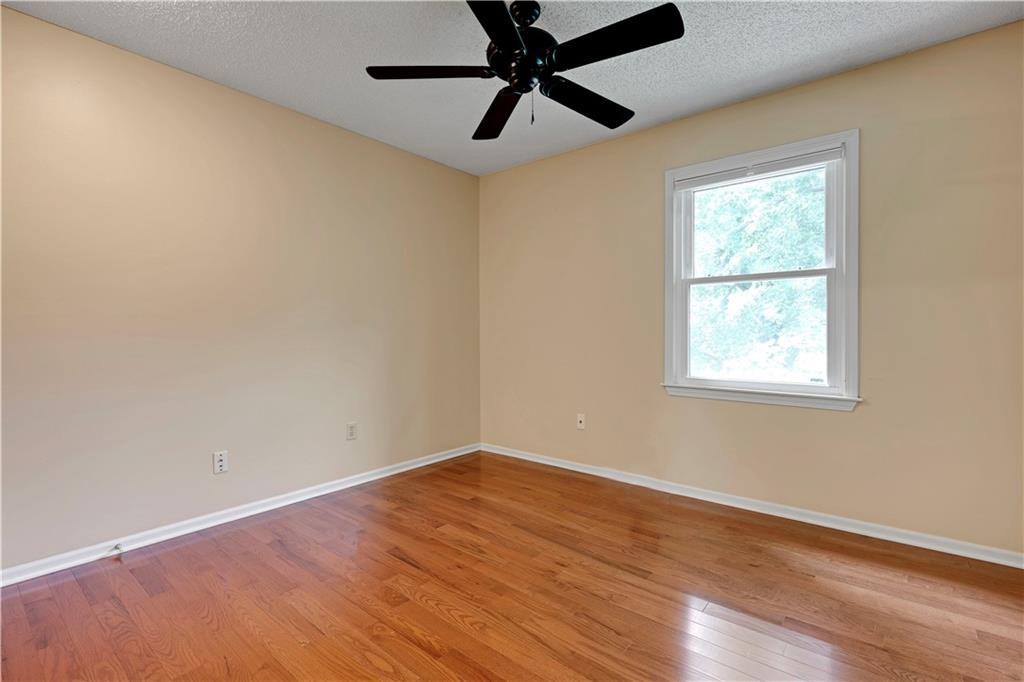 15331 West 84th Terrace, Lenexa, KS 66219