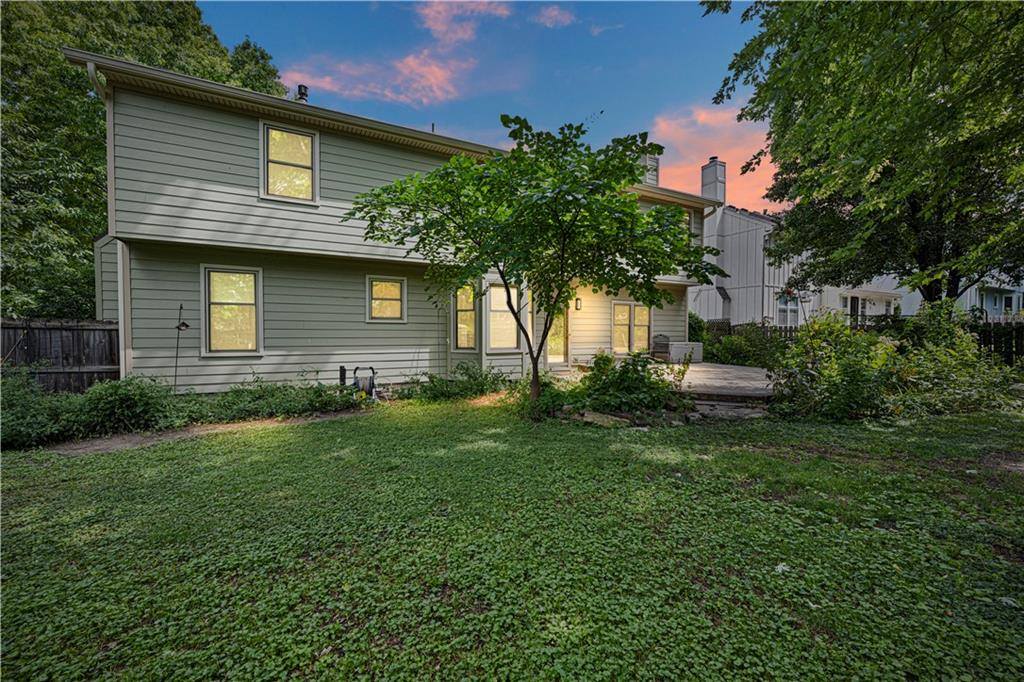 15331 West 84th Terrace, Lenexa, KS 66219