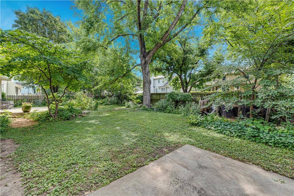 15331 West 84th Terrace, Lenexa, KS 66219