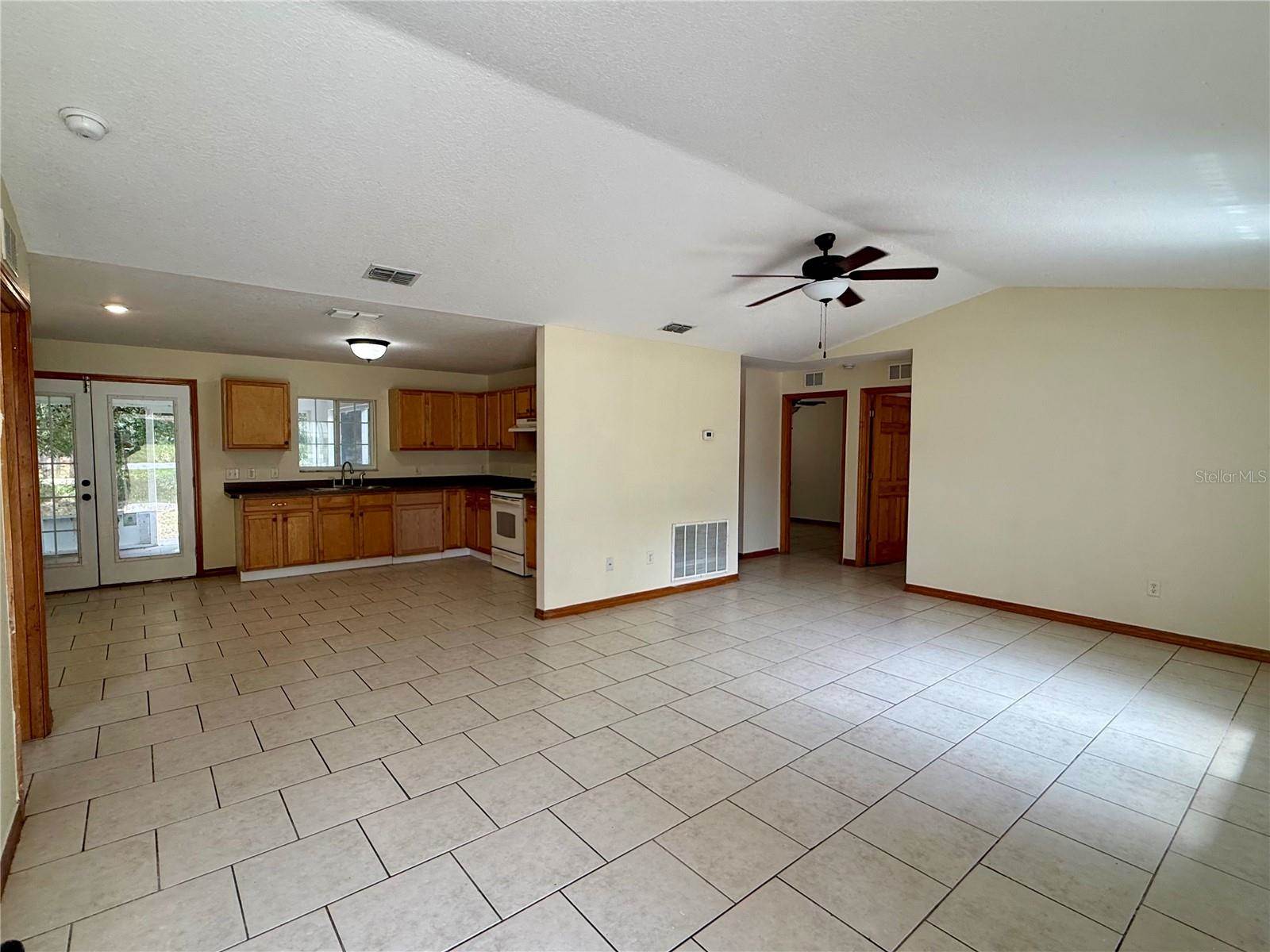 41 Pine Circle, Ocala, FL 34472