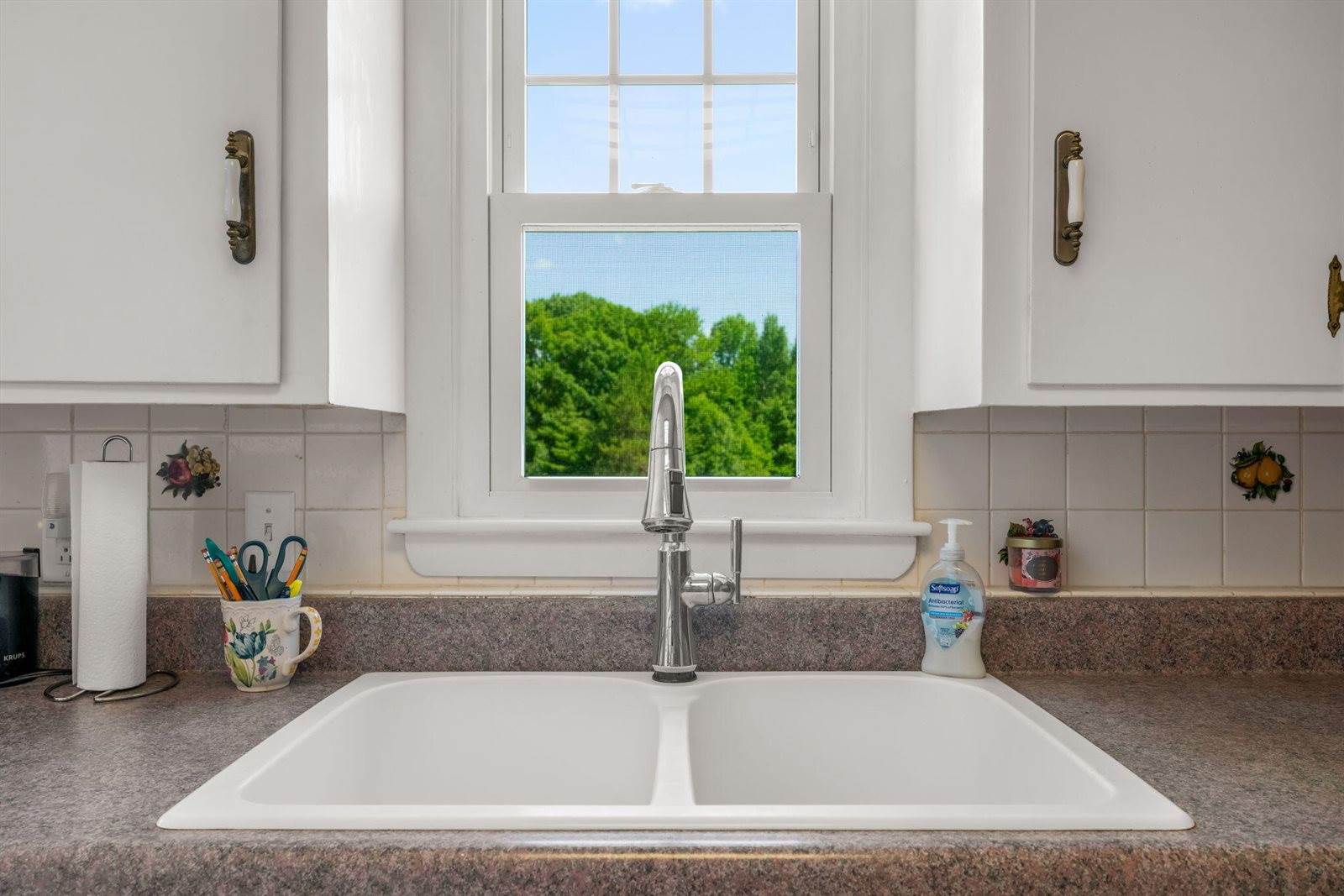 38 Perry Road, Hampden, ME 04444
