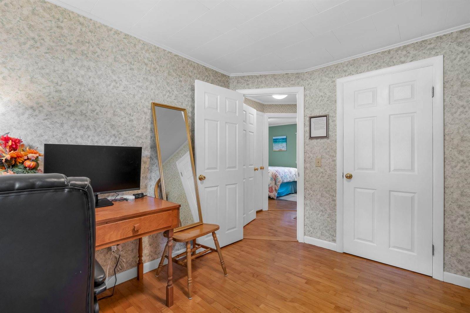 38 Perry Road, Hampden, ME 04444