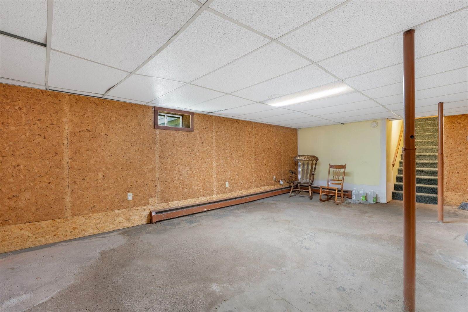 38 Perry Road, Hampden, ME 04444