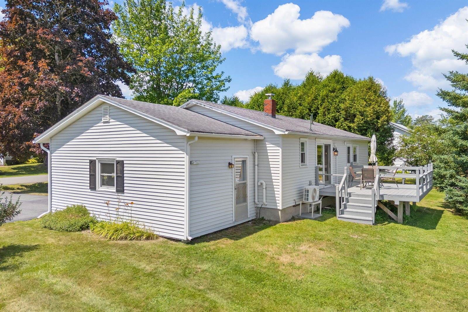 38 Perry Road, Hampden, ME 04444