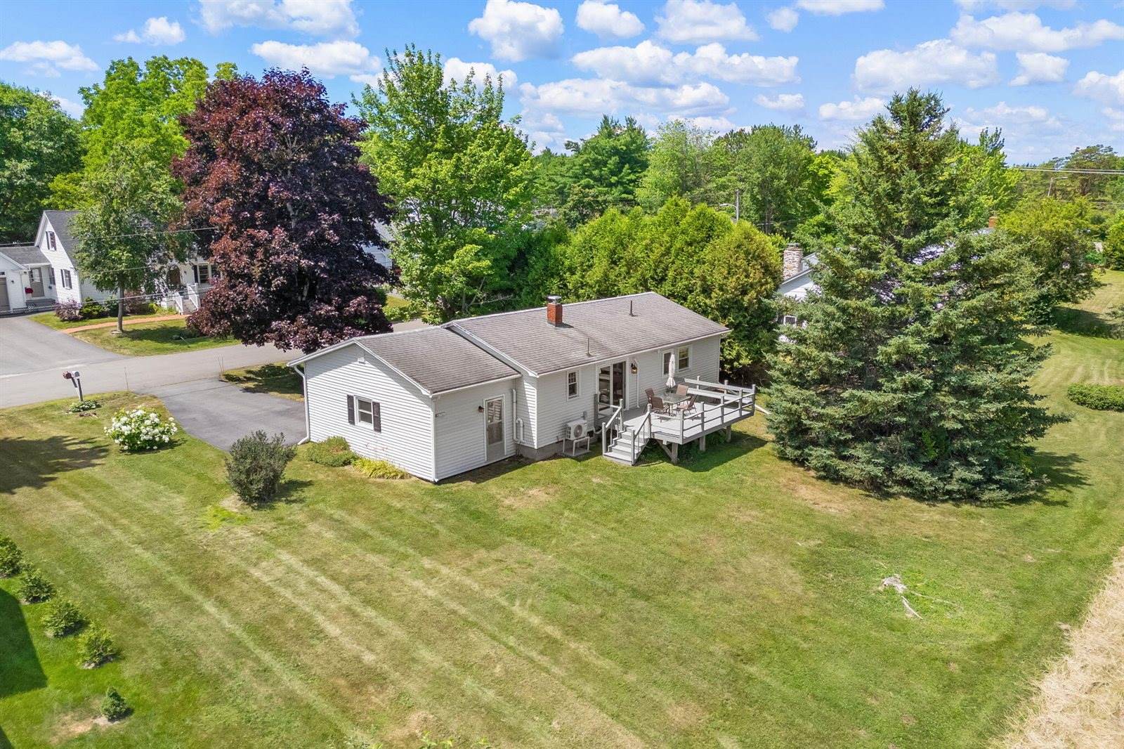 38 Perry Road, Hampden, ME 04444