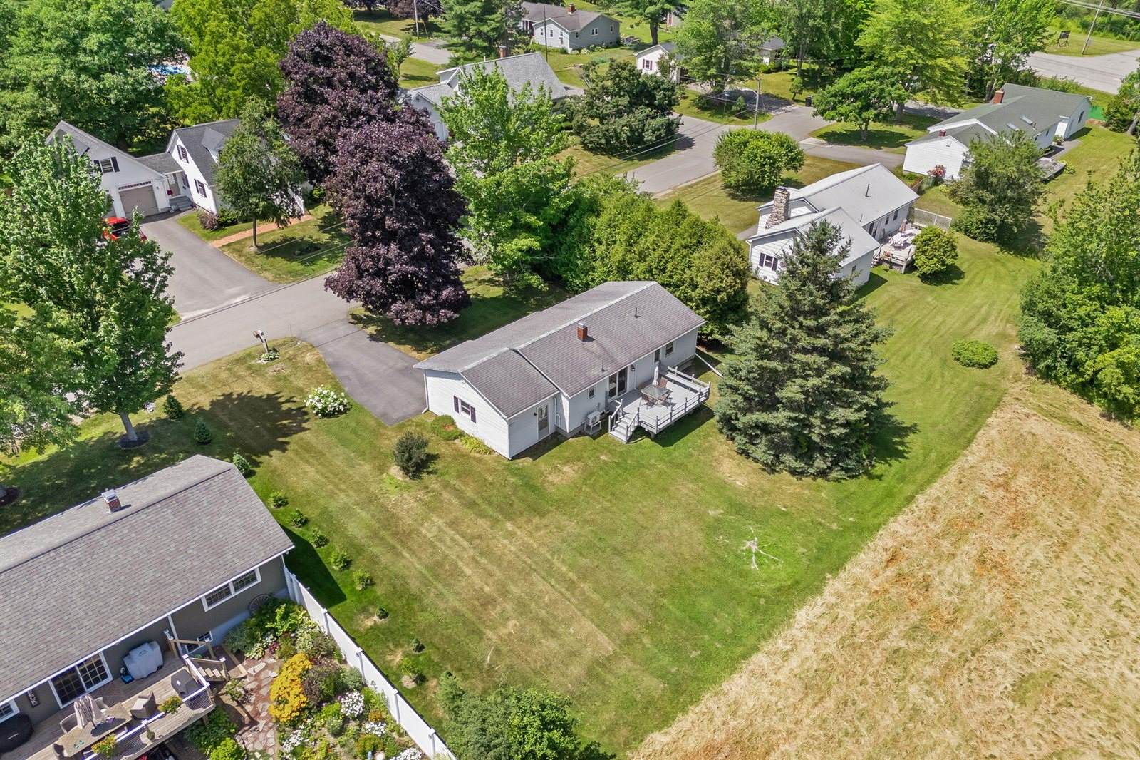 38 Perry Road, Hampden, ME 04444