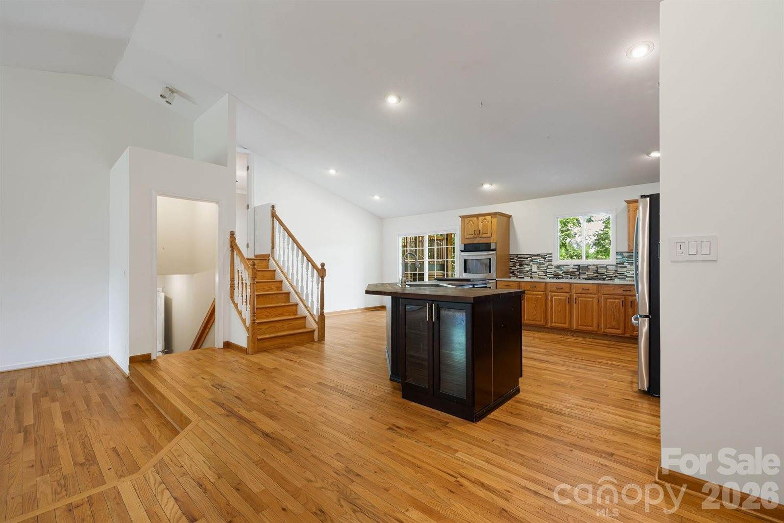 2 Jaks Ridge Drive, Asheville, NC 28805