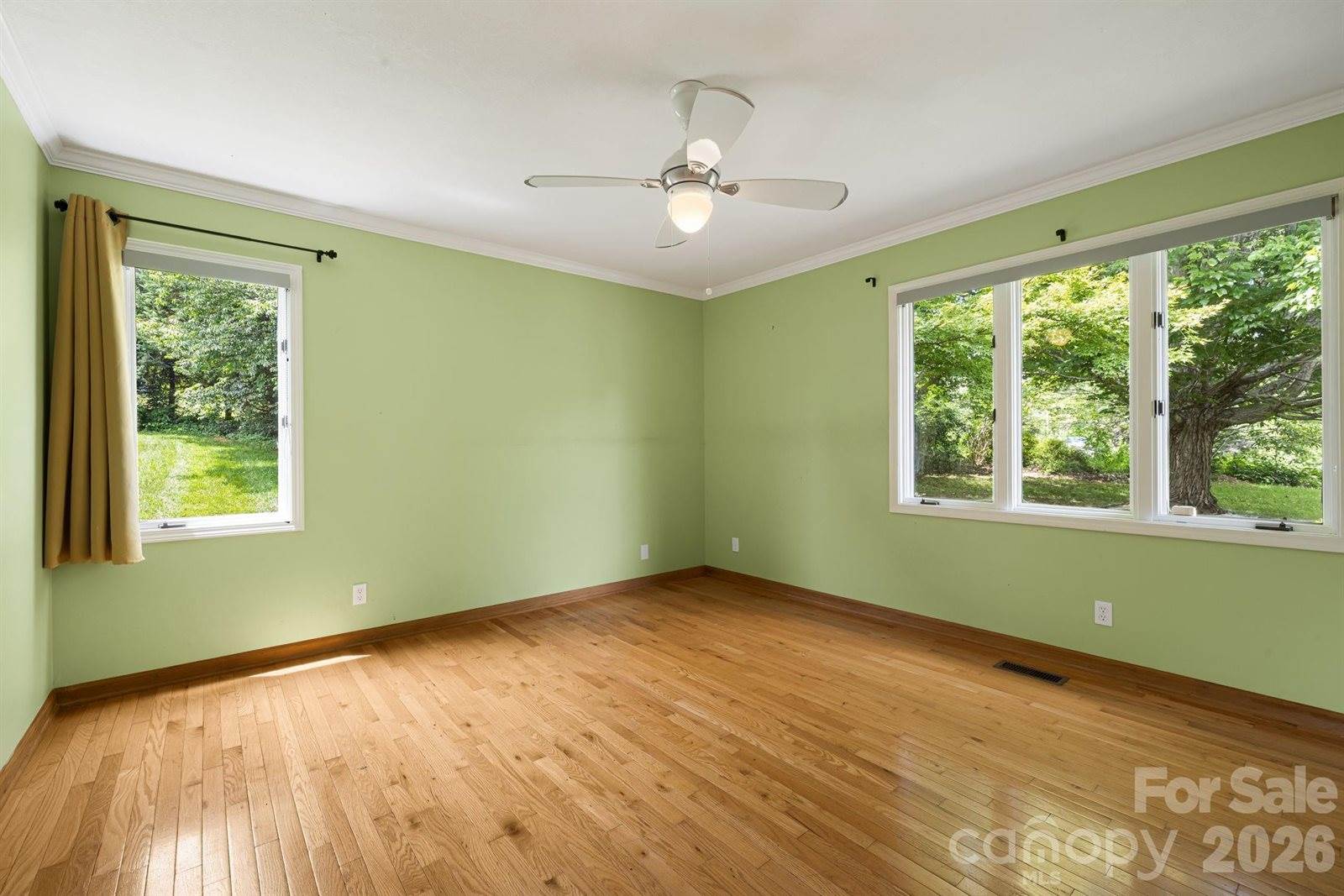 2 Jaks Ridge Drive, Asheville, NC 28805