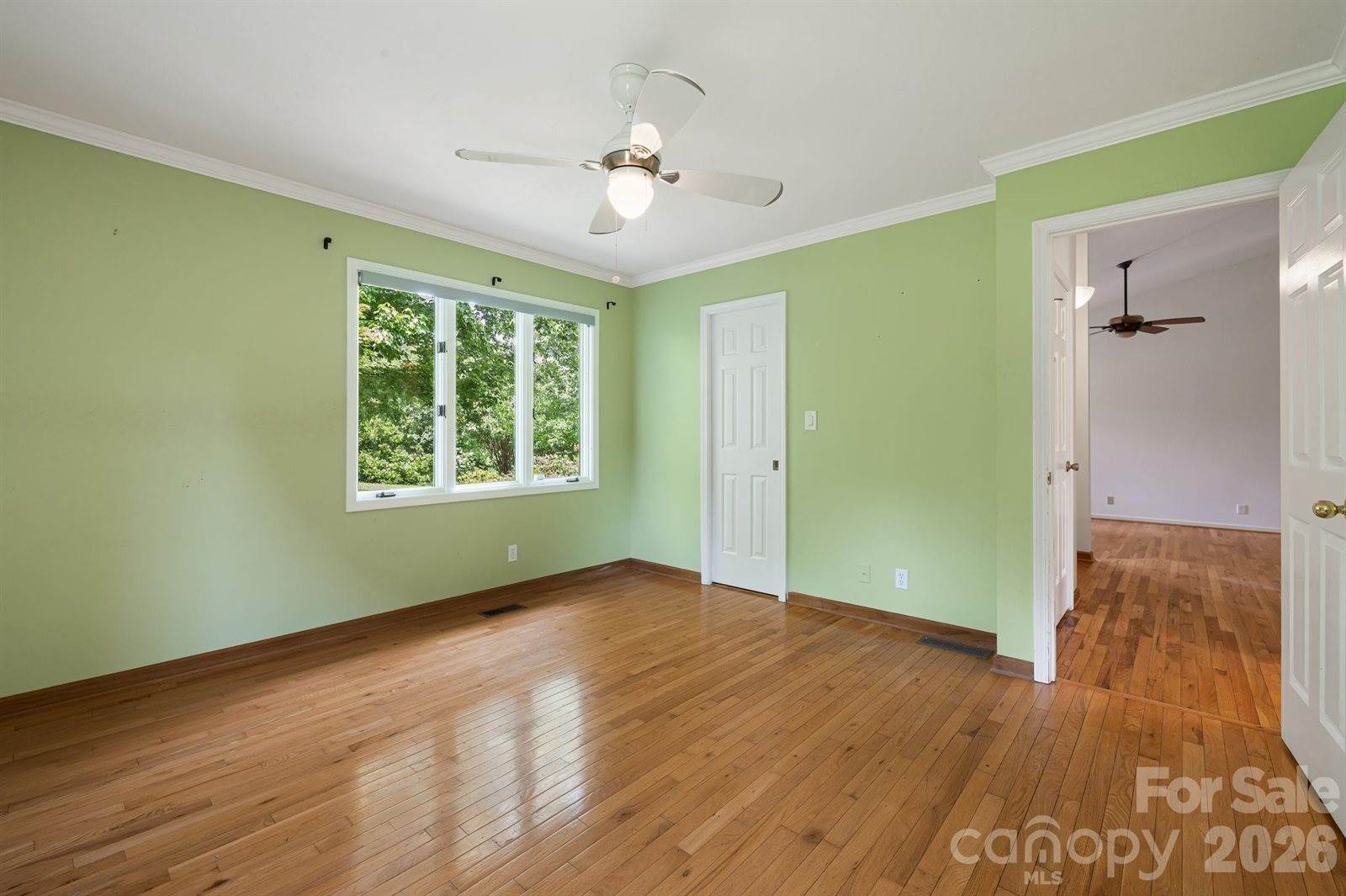 2 Jaks Ridge Drive, Asheville, NC 28805