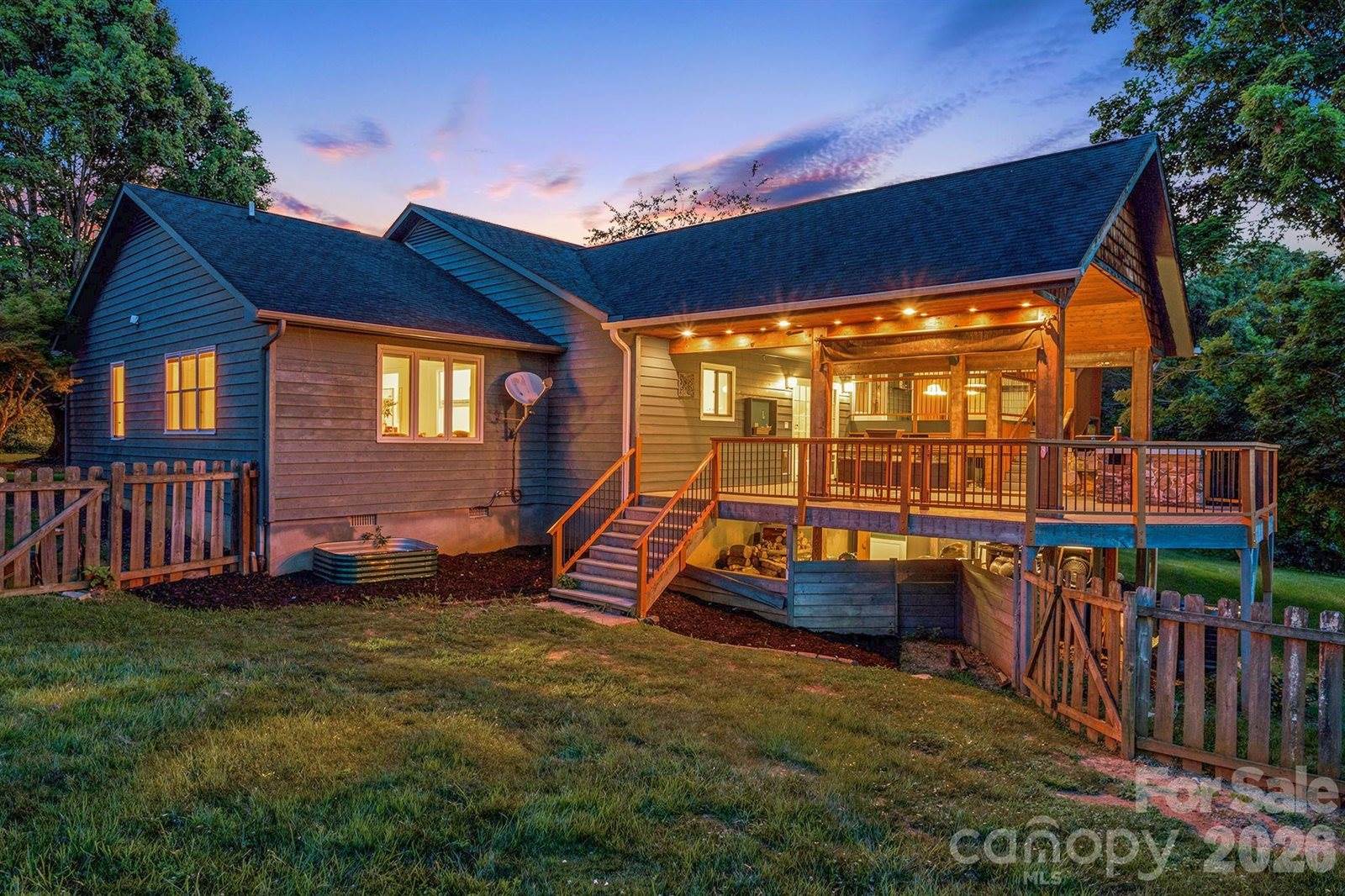 2 Jaks Ridge Drive, Asheville, NC 28805