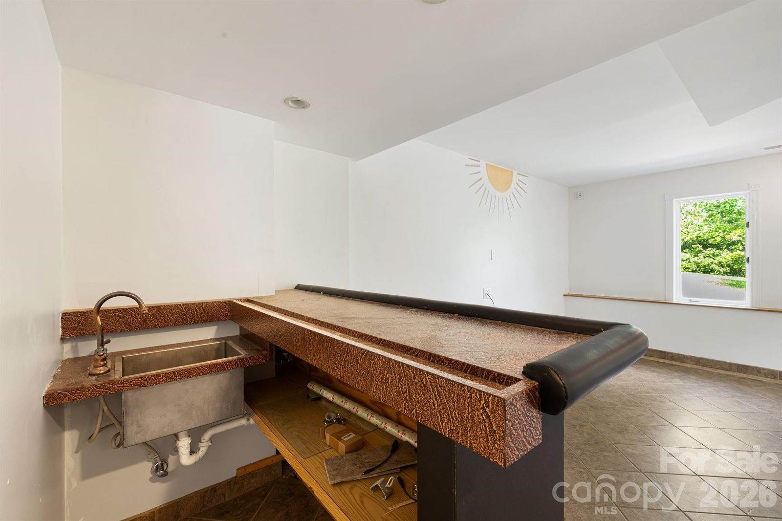 2 Jaks Ridge Drive, Asheville, NC 28805