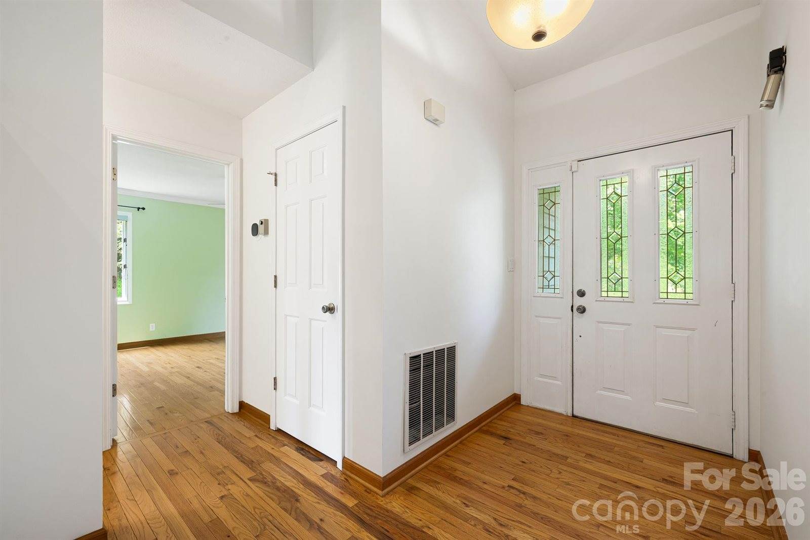 2 Jaks Ridge Drive, Asheville, NC 28805