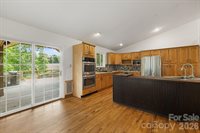 2 Jaks Ridge Drive, Asheville, NC 28805