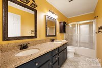 2 Jaks Ridge Drive, Asheville, NC 28805