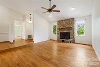 2 Jaks Ridge Drive, Asheville, NC 28805