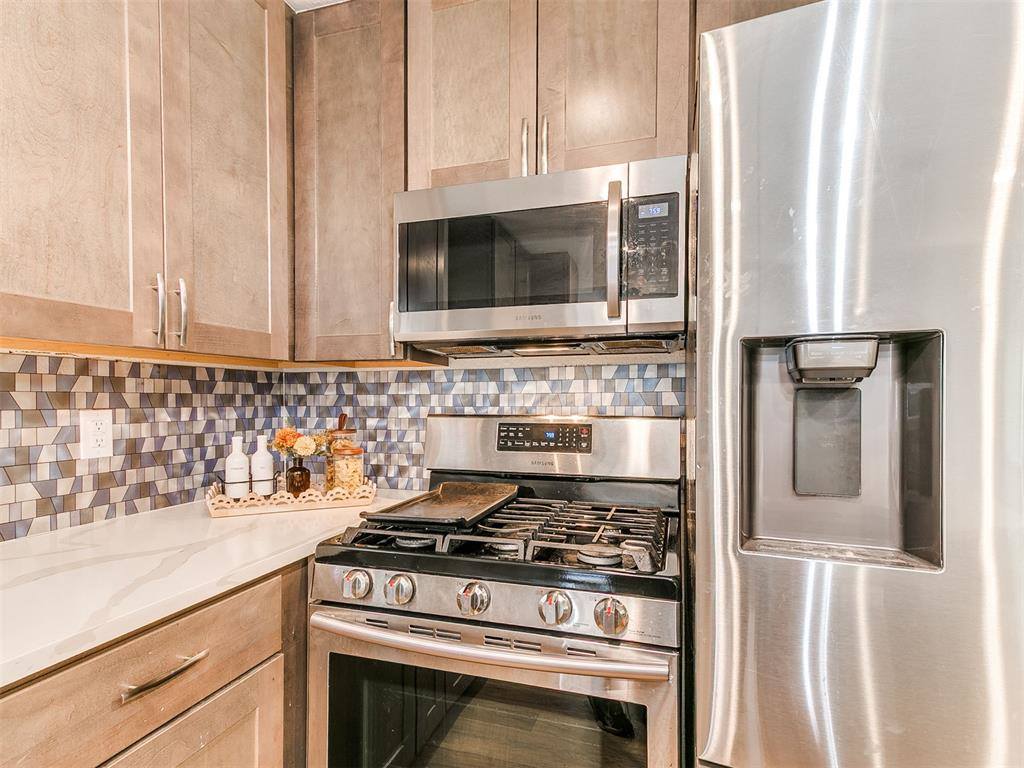 1702 North Market Avenue, Shawnee, OK 74804