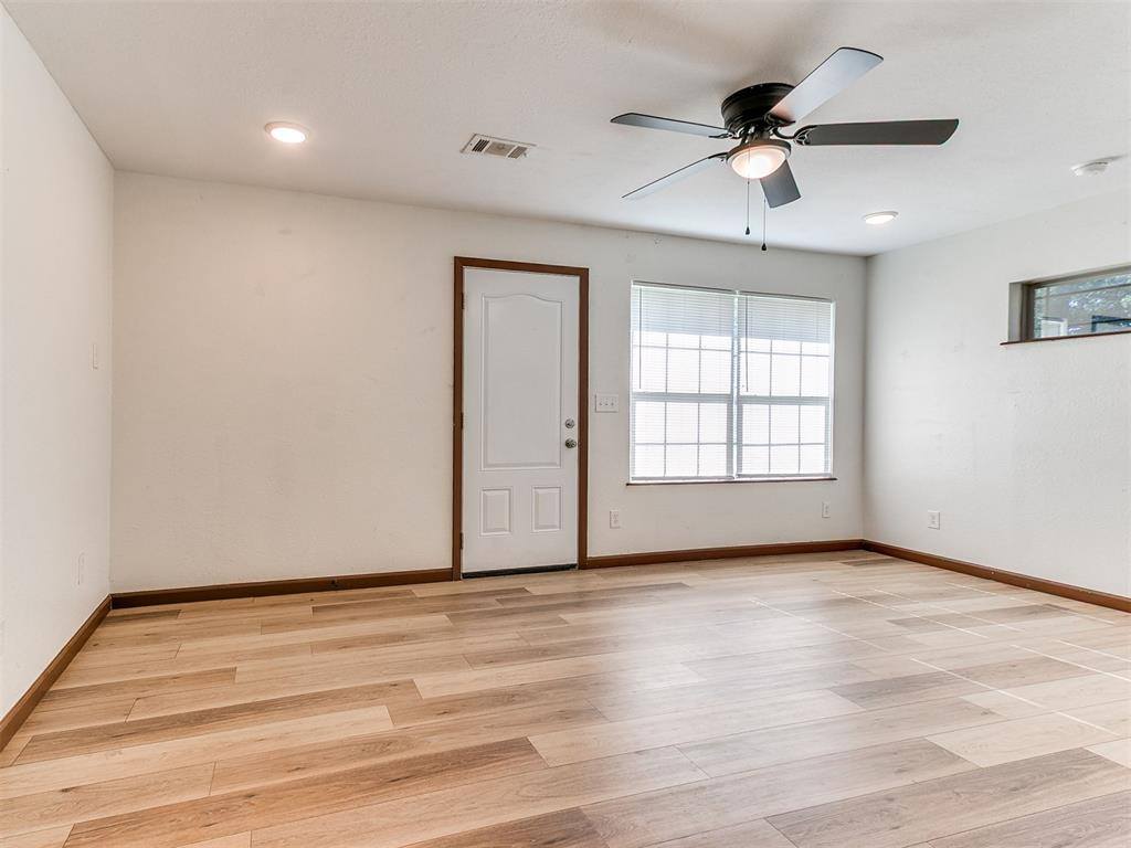 1702 North Market Avenue, Shawnee, OK 74804
