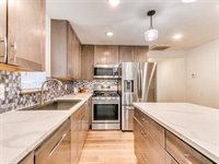 1702 North Market Avenue, Shawnee, OK 74804