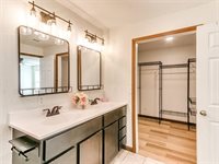 1702 North Market Avenue, Shawnee, OK 74804