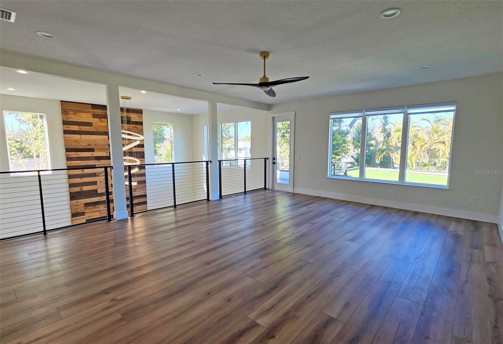 2475 Bay Street, Sarasota, FL 34237