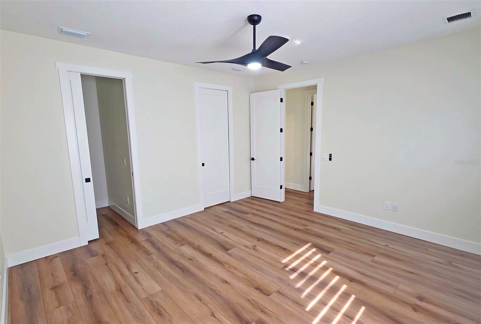 2475 Bay Street, Sarasota, FL 34237