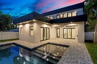 2475 Bay Street, Sarasota, FL 34237