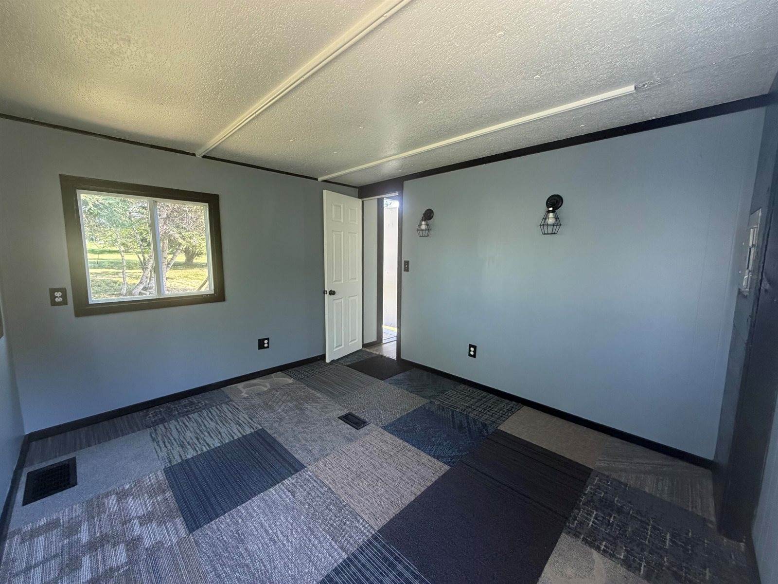 312 Water Street, Guilford, ME 04443