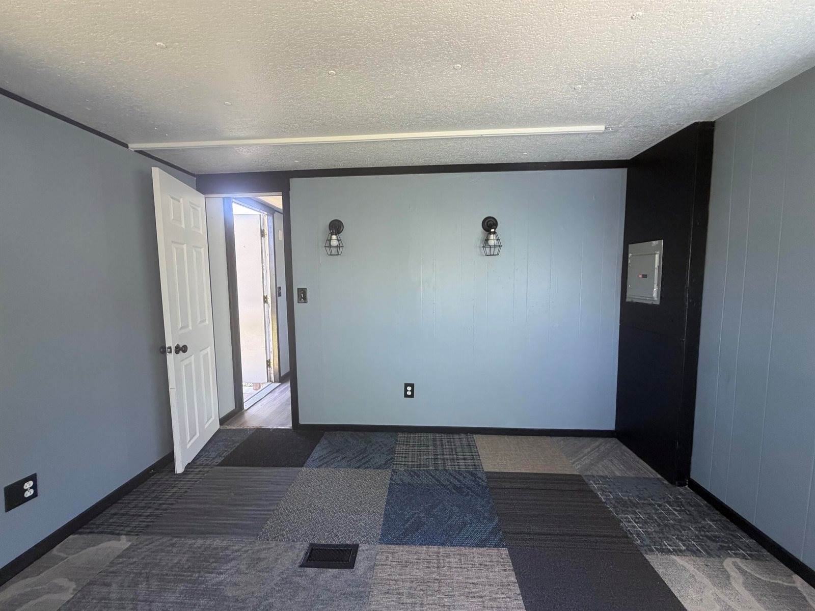 312 Water Street, Guilford, ME 04443