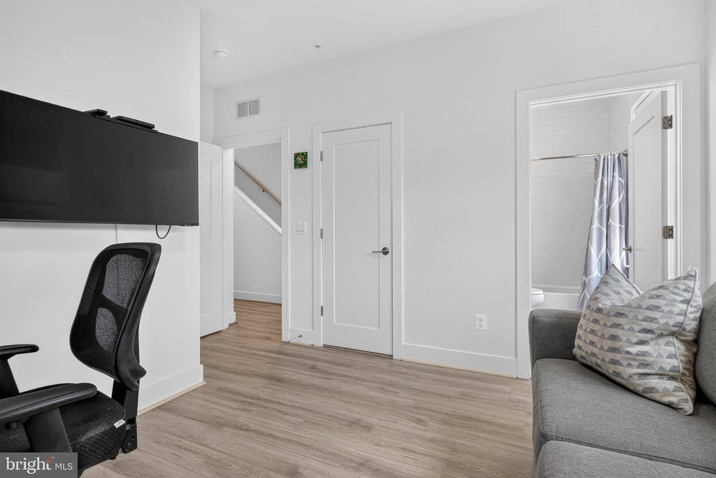 3410 Wood Aster Place, Rockville, MD 20852