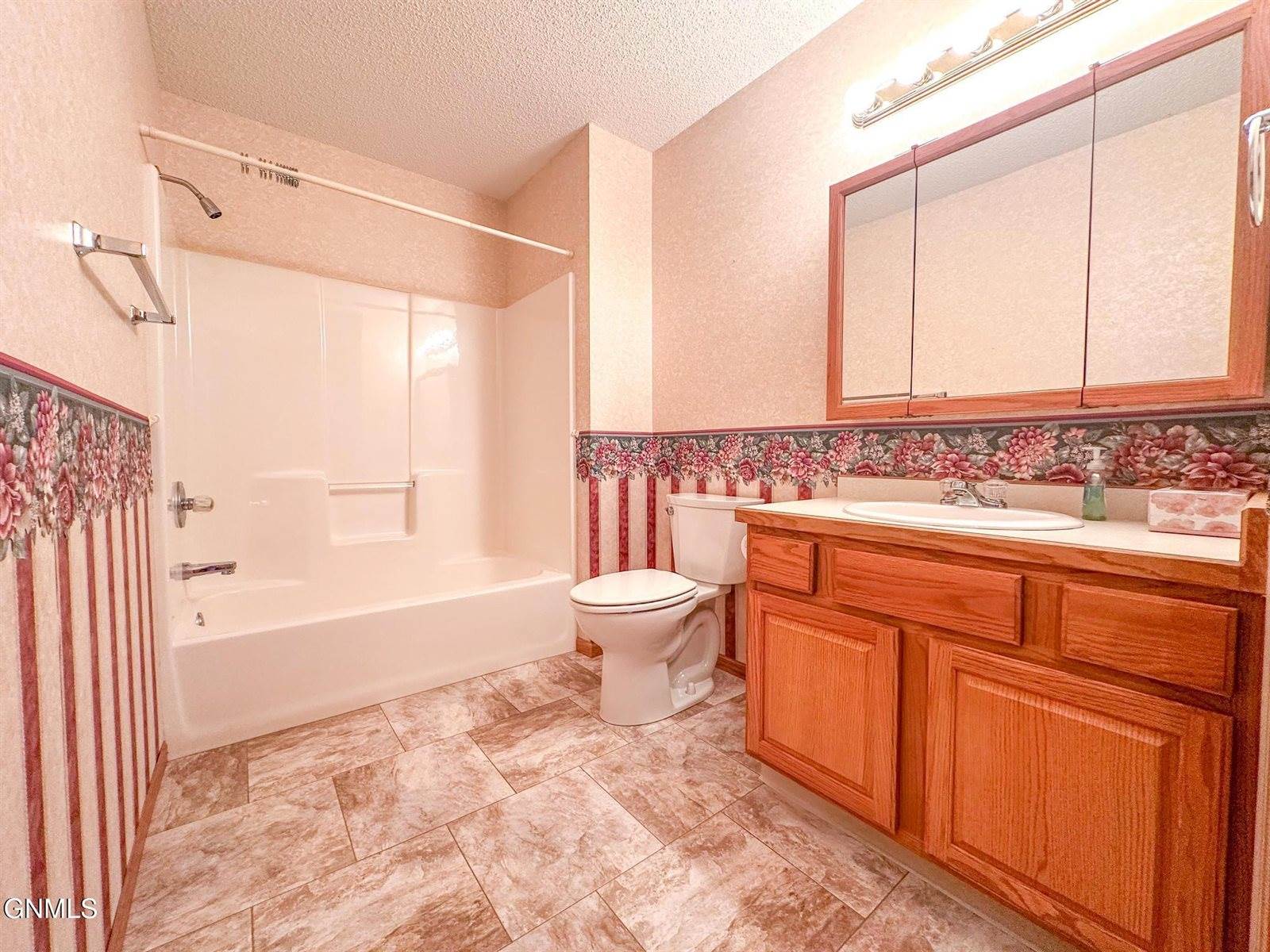 3281 Capitol Avenue East, Bismarck, ND 58501