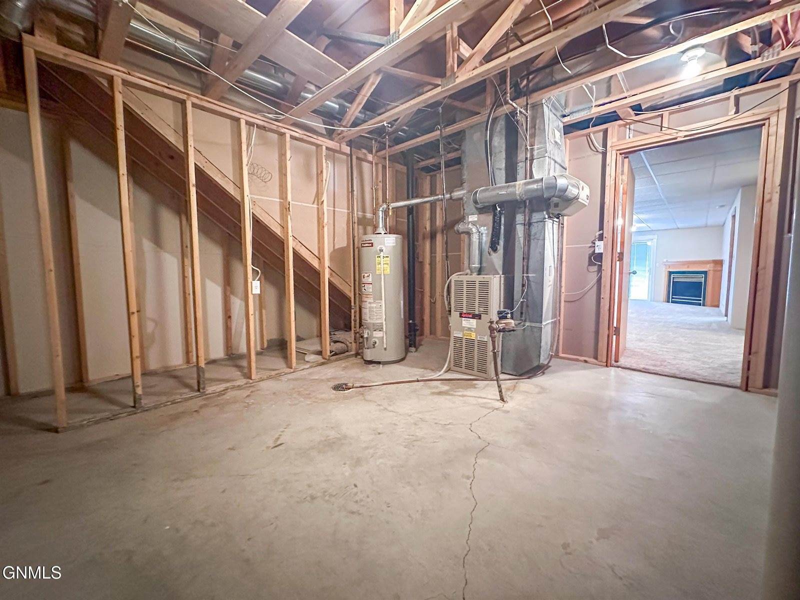 3281 Capitol Avenue East, Bismarck, ND 58501