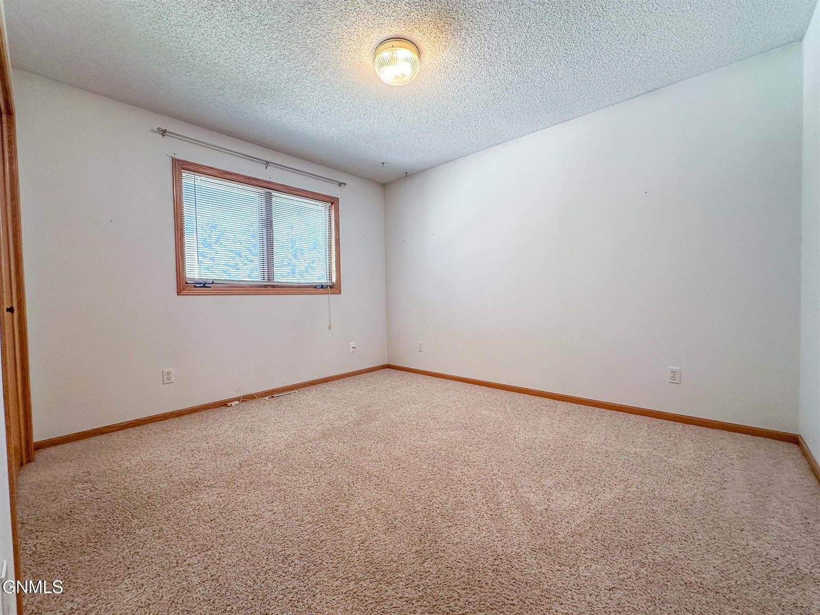 3281 Capitol Avenue East, Bismarck, ND 58501