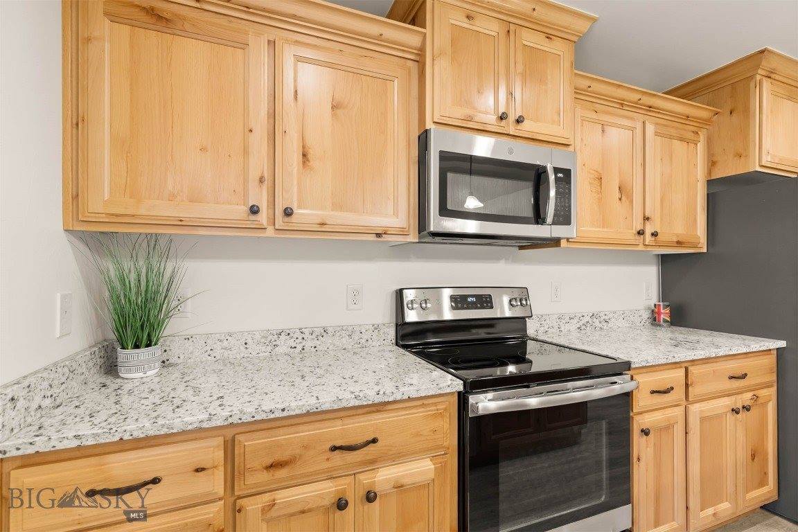 1308 Westwood Circle, Belgrade, MT 59714