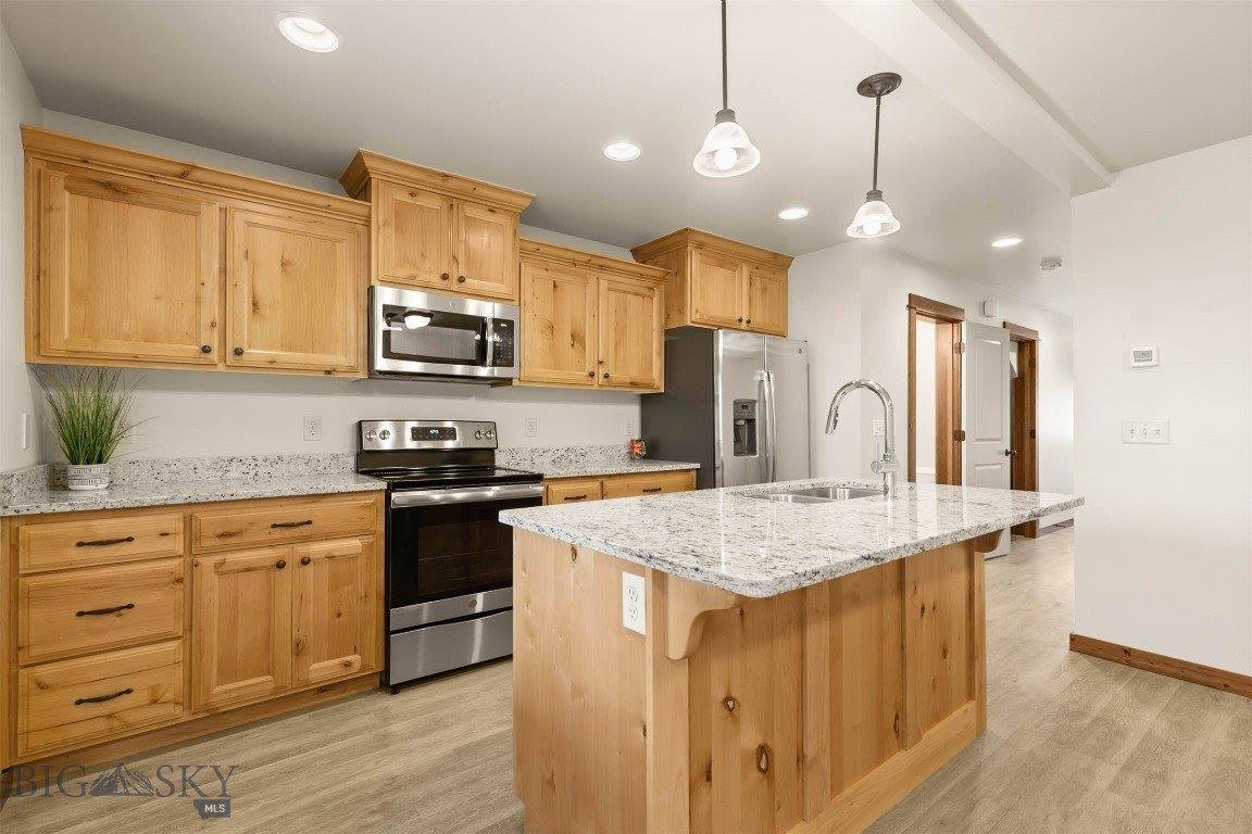 1308 Westwood Circle, Belgrade, MT 59714