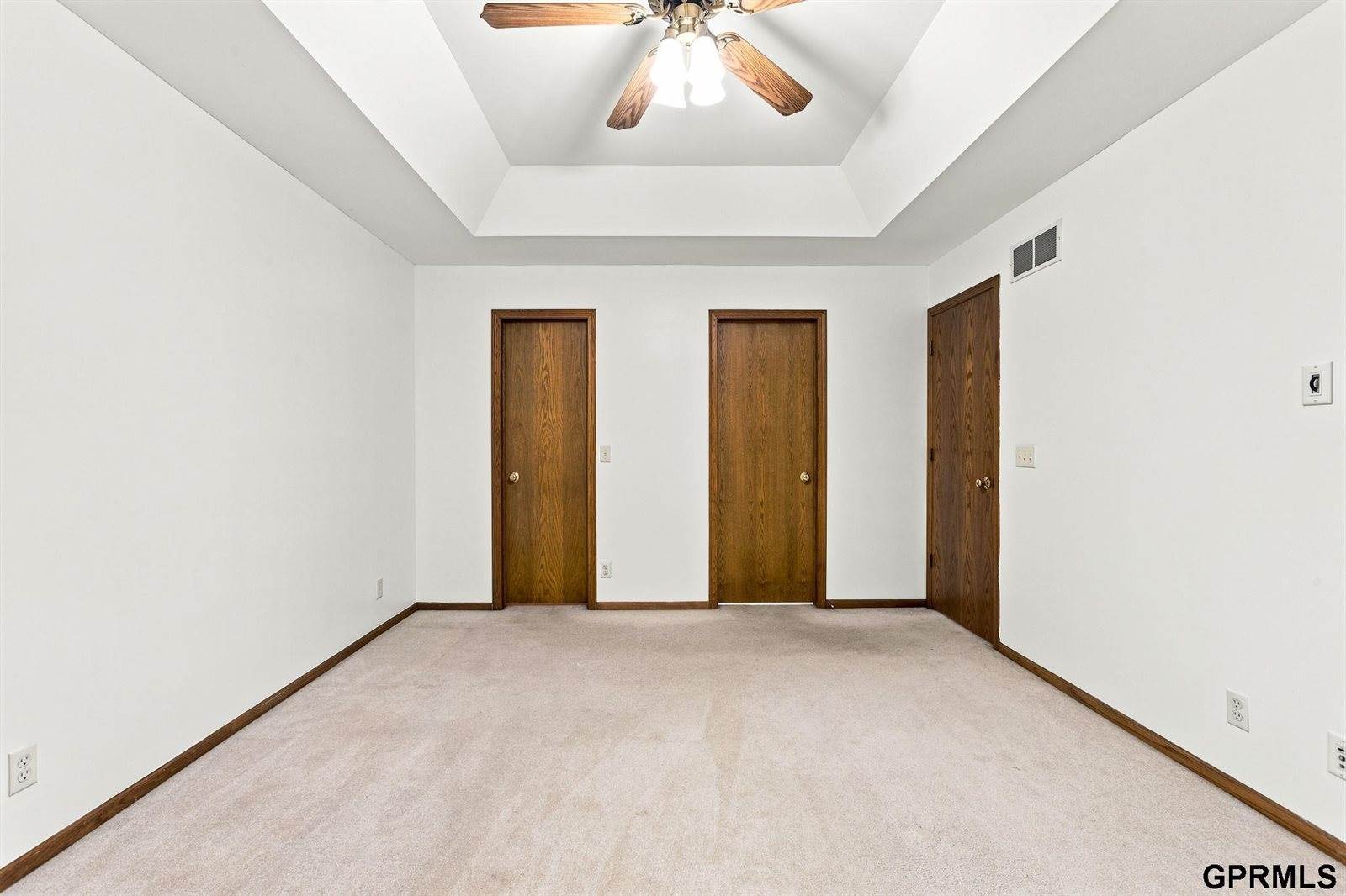 1833 Timber Ridge Road, Lincoln, NE 68522