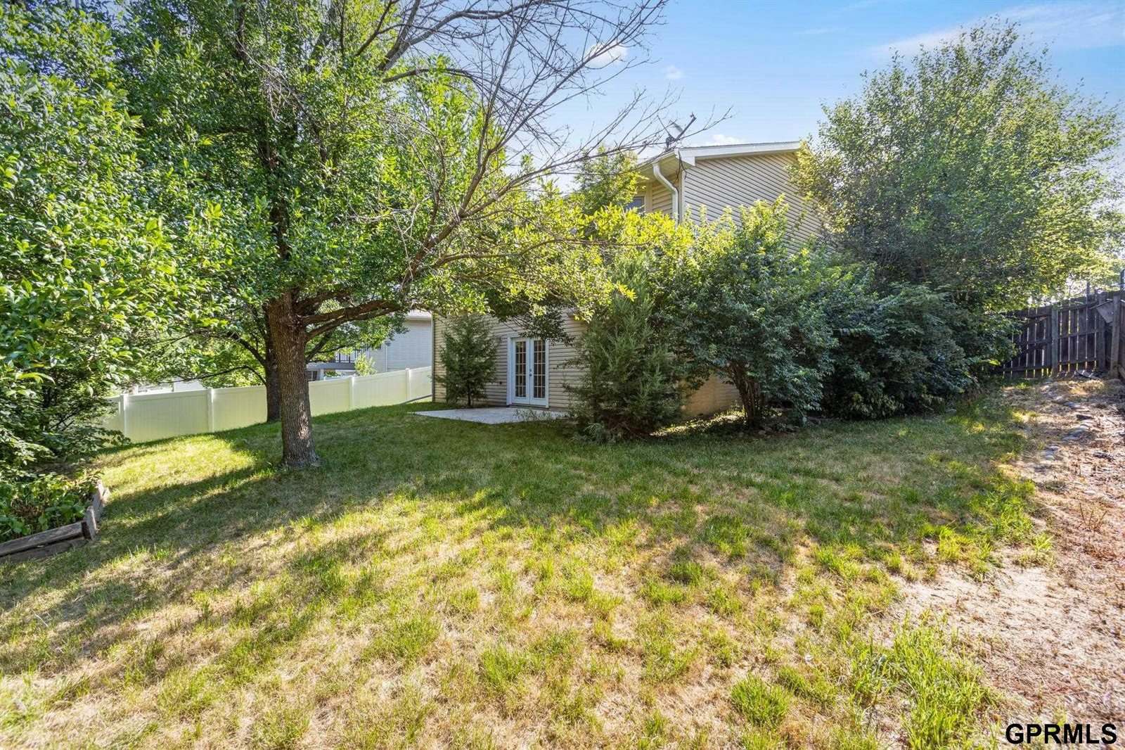1833 Timber Ridge Road, Lincoln, NE 68522